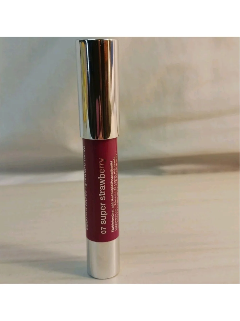 Clinique Chubby Stick Moisturizing Lip Color Balm 07 Super Strawberry Lipstick